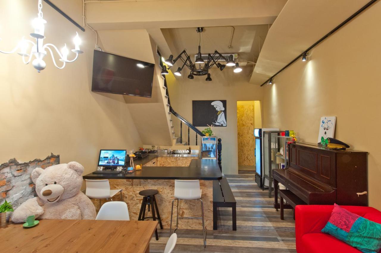 Leo 111/Arena Ruifeng Hotel Cao Hùng Ngoại thất bức ảnh